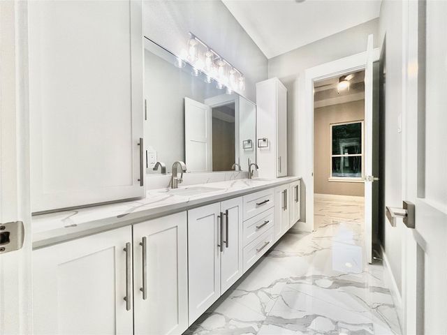 1156 Spanish Drive, Dayton, TX 77535