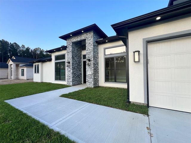 1156 Spanish Drive, Dayton, TX 77535