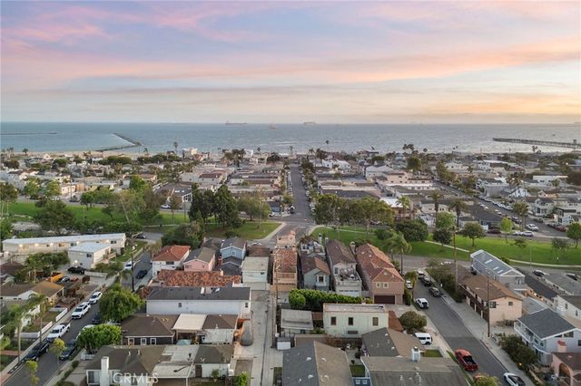 1407 Electric, Seal Beach, CA 90740