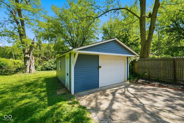 3225 Medford Avenue, Indianapolis, IN 46222