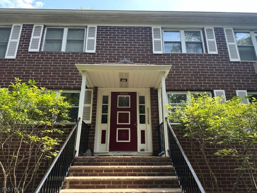 100 Pierson Miller Dr F12, Pompton Lakes Boro, NJ 07442