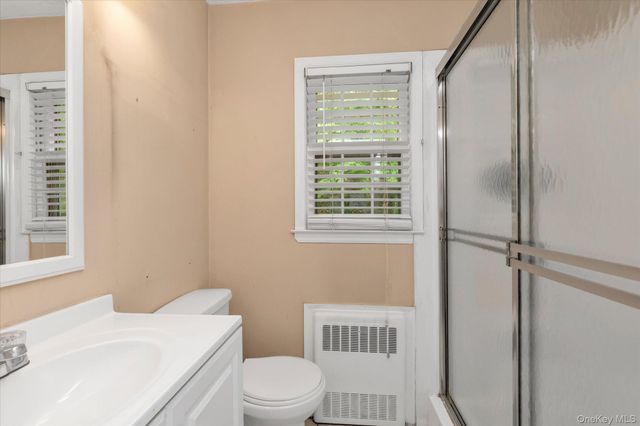 21 Beech Place, Huntington, NY 11743