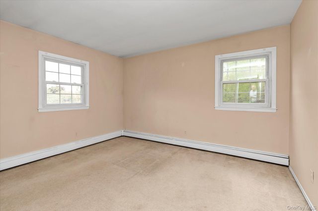21 Beech Place, Huntington, NY 11743