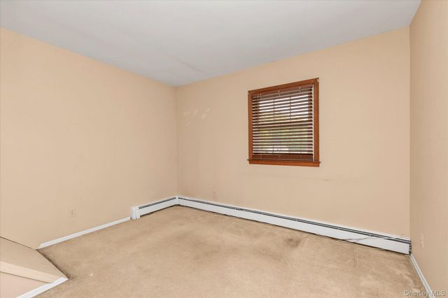 21 Beech Place, Huntington, NY 11743