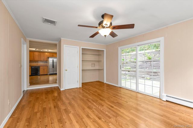 21 Beech Place, Huntington, NY 11743