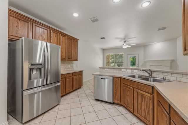 835 Mustang Drive, Fairview, TX 75069