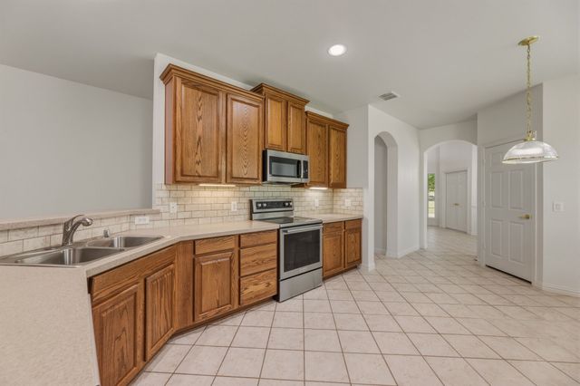 835 Mustang Drive, Fairview, TX 75069