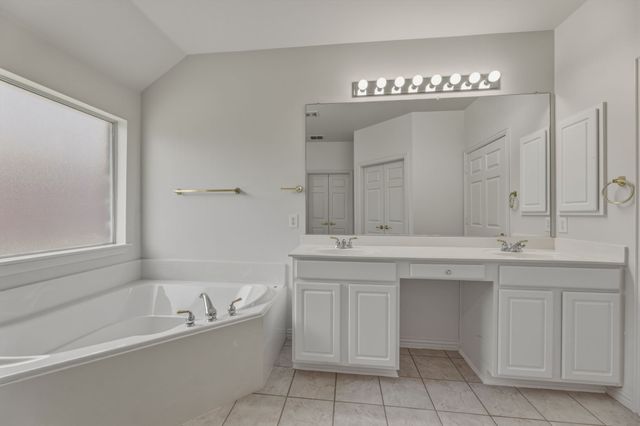 835 Mustang Drive, Fairview, TX 75069