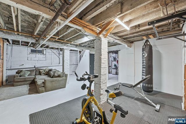 31 West Street, Closter, NJ 07624