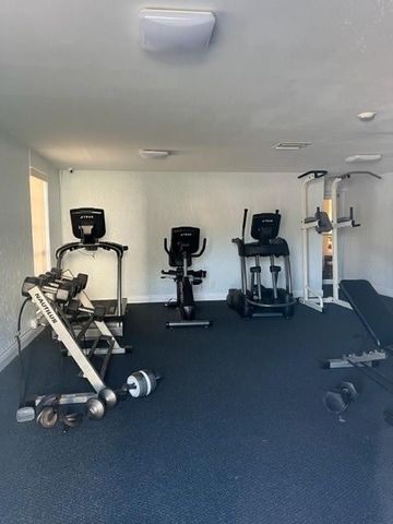 500 NE 2nd Street 427, Dania Beach, FL 33004