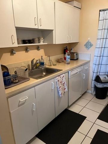 500 NE 2nd Street 427, Dania Beach, FL 33004