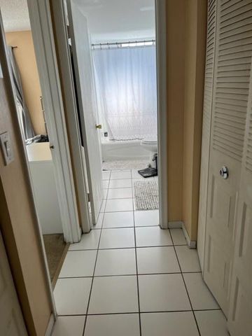 500 NE 2nd Street 427, Dania Beach, FL 33004