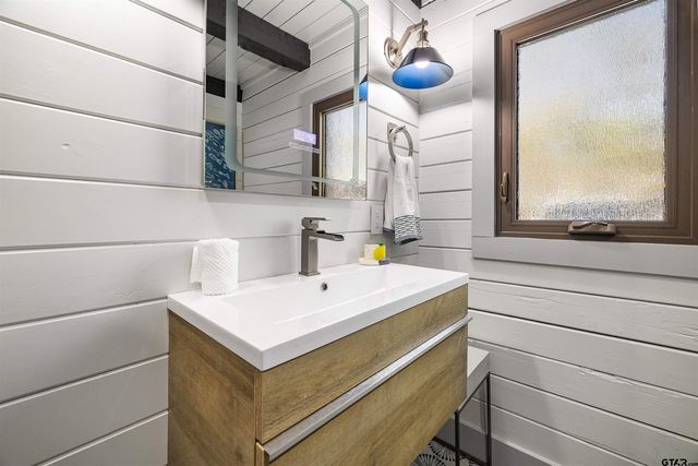 358 CR 2610, Pittsburg, TX 75686