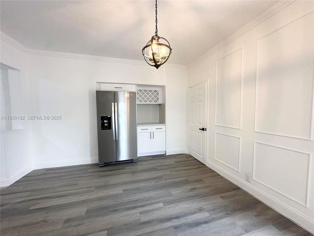 248 SW 18th Ct, Miami, FL 33135