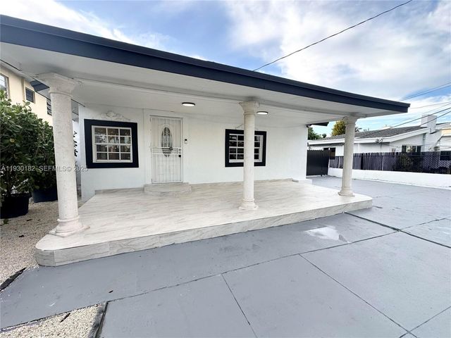 248 SW 18th Ct, Miami, FL 33135