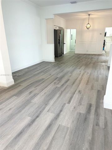 248 SW 18th Ct, Miami, FL 33135