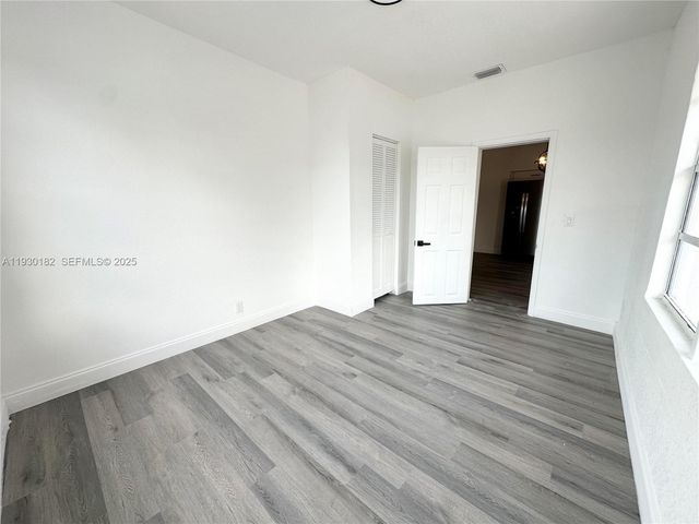 248 SW 18th Ct, Miami, FL 33135