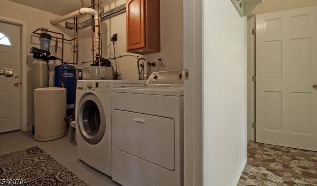 3 Canfield St, Hopatcong Boro, NJ 07874