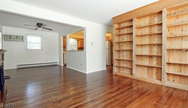 3 Canfield St, Hopatcong Boro, NJ 07874