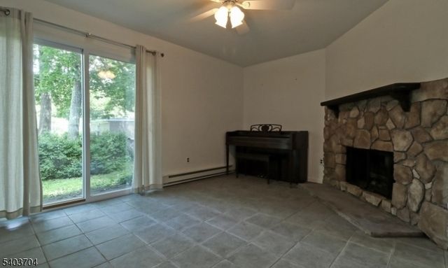 3 Canfield St, Hopatcong Boro, NJ 07874