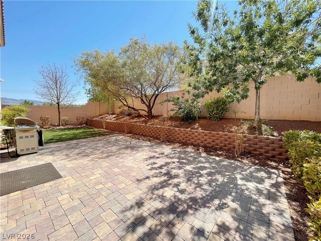 10965 Pinion Woods Court, Henderson, NV 89052