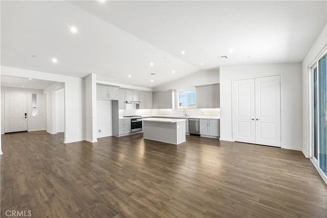 41846 Castello Ln, Quartz Hill, CA 93552