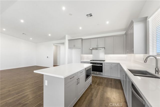 41846 Castello Ln, Quartz Hill, CA 93552