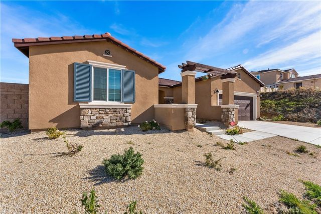 41846 Castello Ln, Quartz Hill, CA 93552