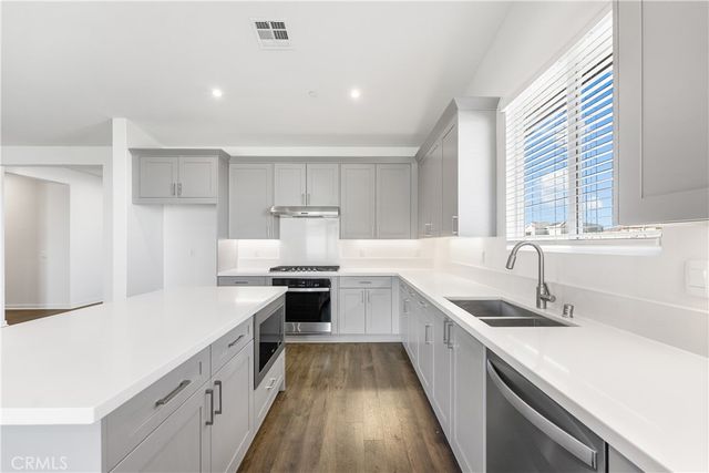 41846 Castello Ln, Quartz Hill, CA 93552