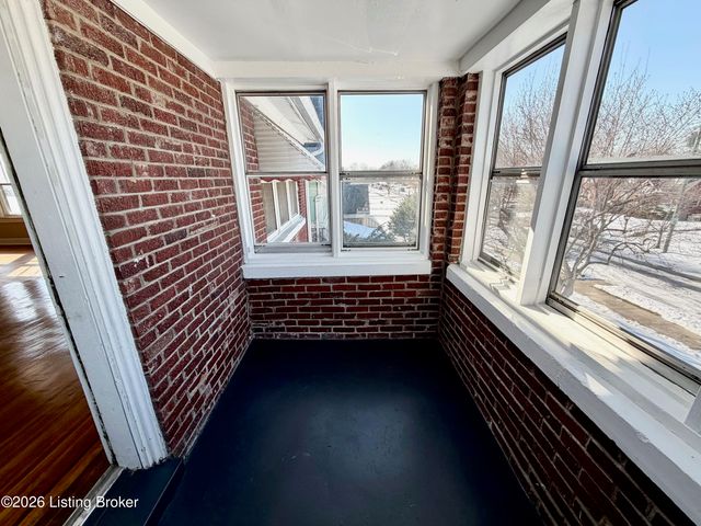 729 S 39th St 2, Louisville, KY 40211