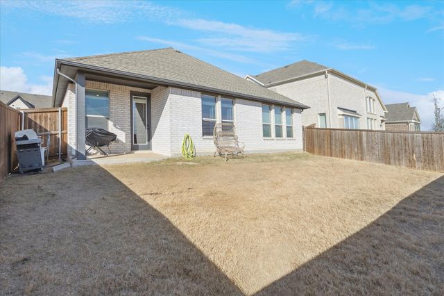 1379 Clementine Trail, Justin, TX 76247