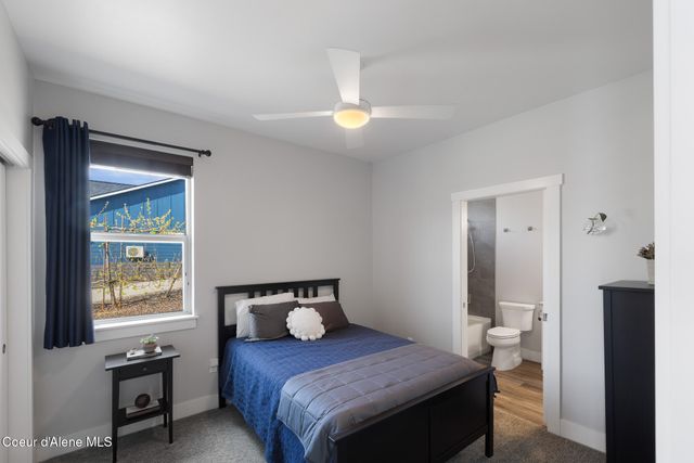 3306 N Ladalia DR, Coeur D'alene, ID 83814