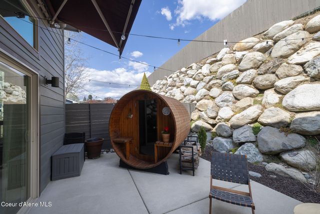 3306 N Ladalia DR, Coeur D'alene, ID 83814