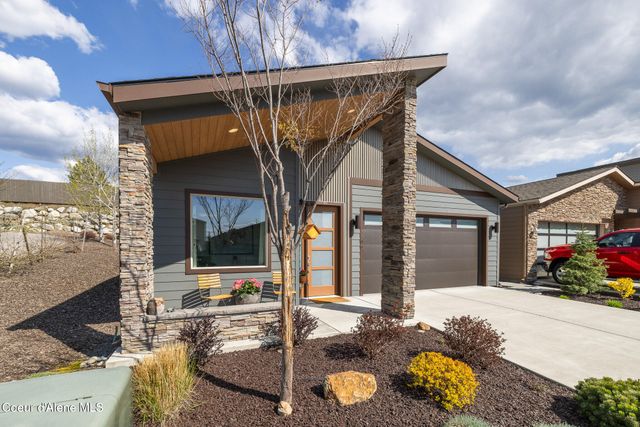 3306 N Ladalia DR, Coeur D'alene, ID 83814