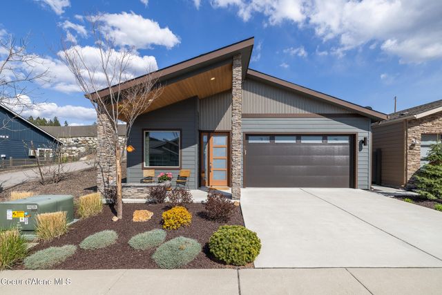 3306 N Ladalia DR, Coeur D'alene, ID 83814