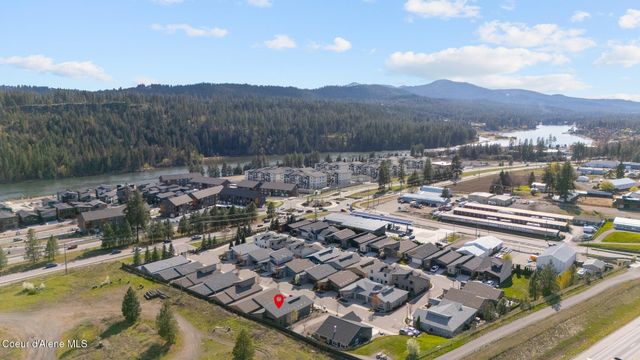 3306 N Ladalia DR, Coeur D'alene, ID 83814