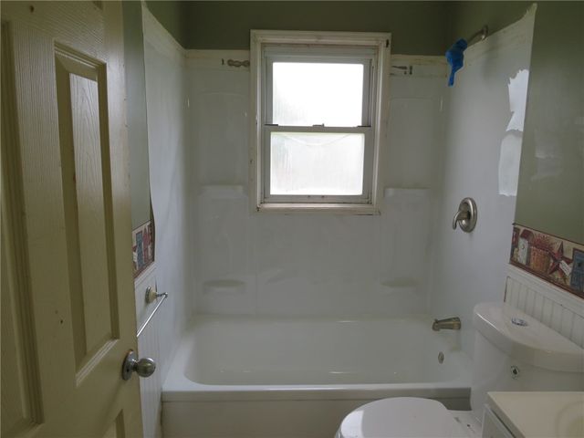 666 Ewing St, City Of Washington, PA 15301