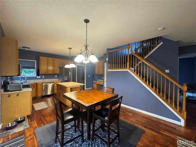 3594 Sky Hawk Drive, Shiloh, IL 62221