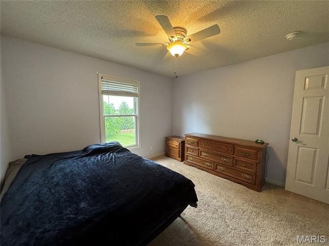3594 Sky Hawk Drive, Shiloh, IL 62221