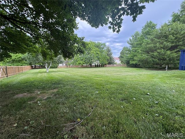 3594 Sky Hawk Drive, Shiloh, IL 62221