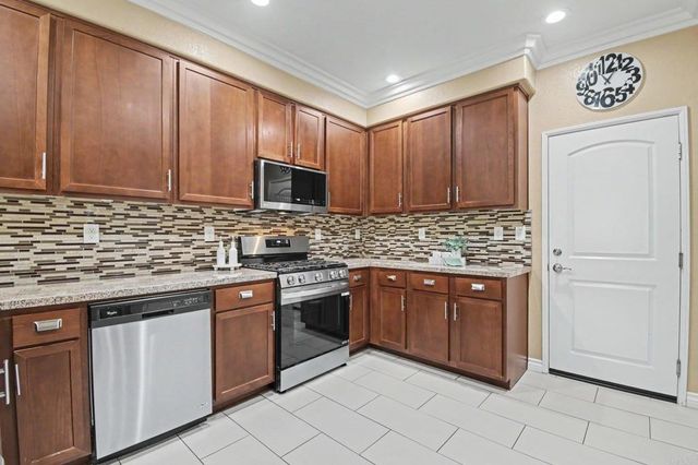 1627 Dunlin Avenue 3, Chula Vista, CA 91913