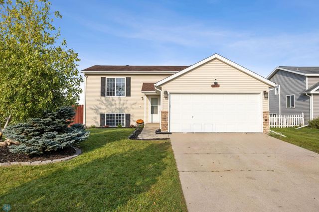 3437 39th Street S, Moorhead, MN 56560