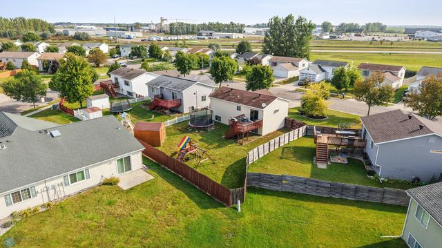 3437 39th Street S, Moorhead, MN 56560