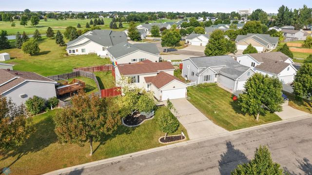 3437 39th Street S, Moorhead, MN 56560