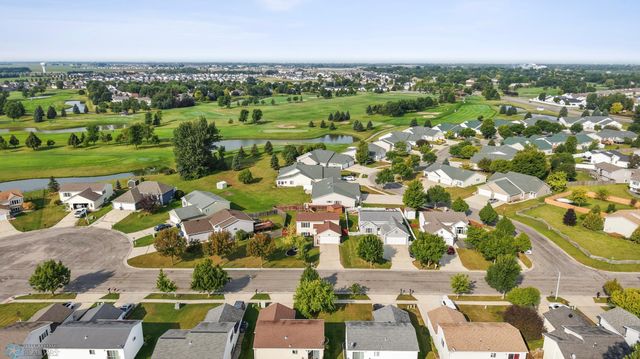 3437 39th Street S, Moorhead, MN 56560
