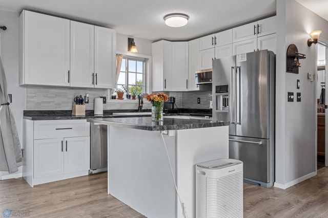 3437 39th Street S, Moorhead, MN 56560