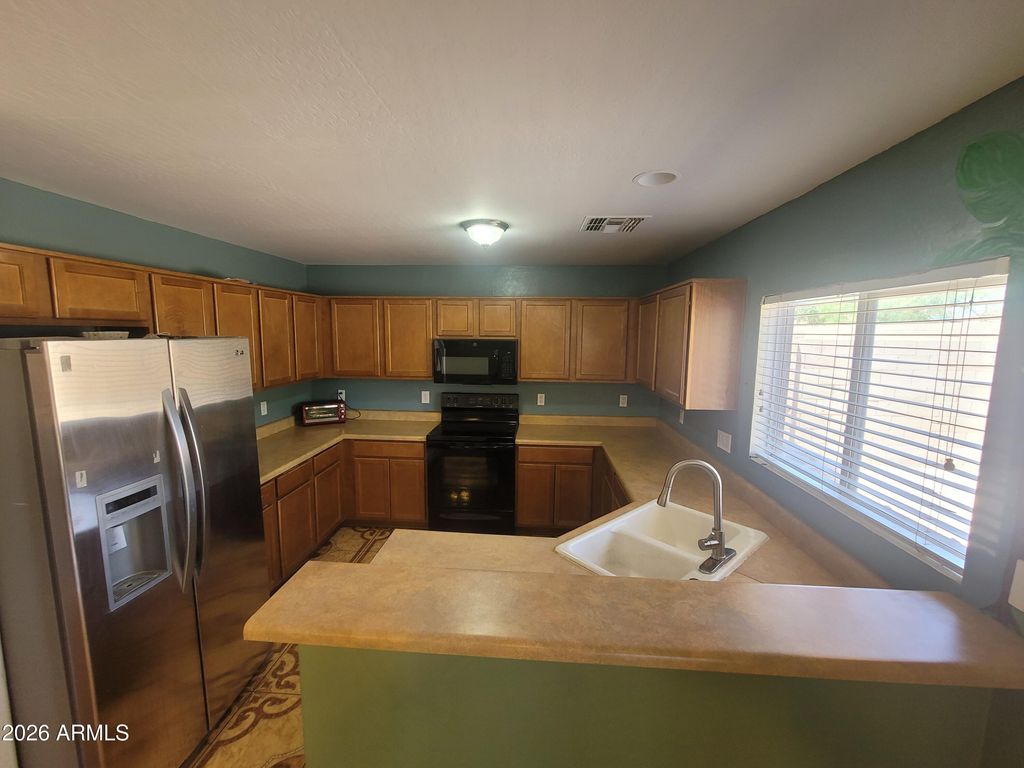 107 S 220TH Drive, Buckeye, AZ 85326 — photo 5