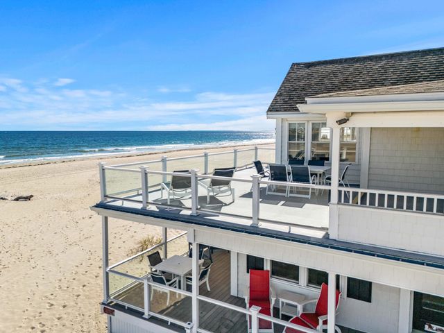 10 Haverhill Avenue # 2, Hampton, NH 03842