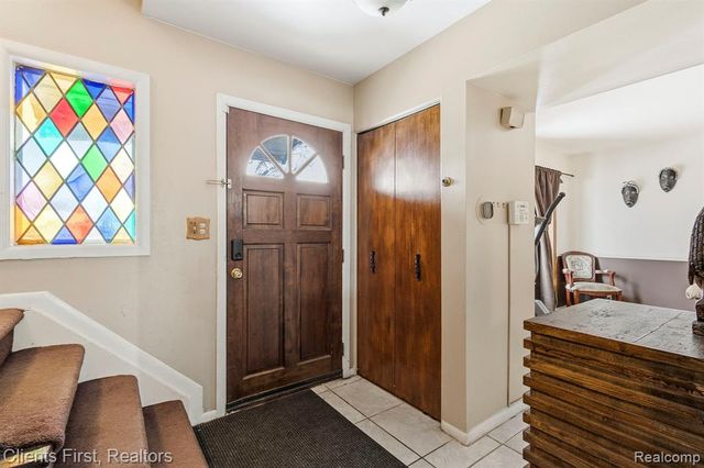 29337 Roan Drive, Warren, MI 48093