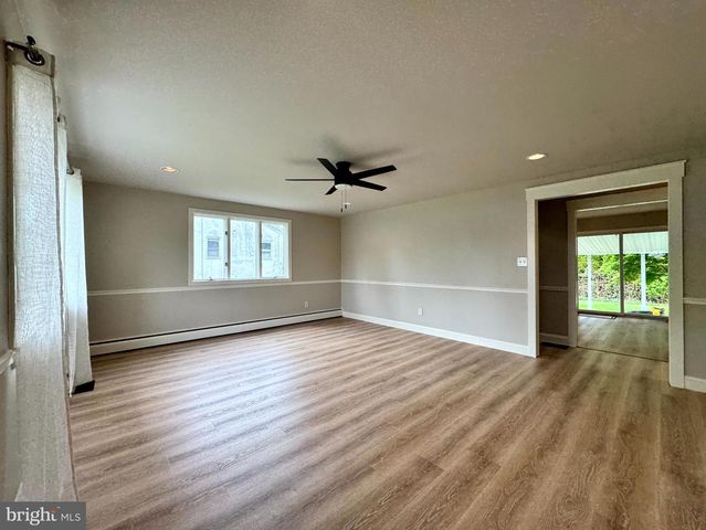 312 SUMMER AVE, Horsham, PA 19044
